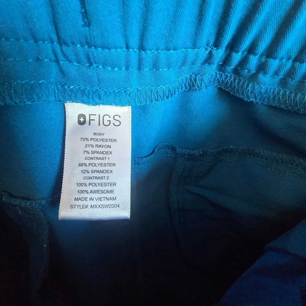 FIGS Technical Collection Scrub Set Royal Blue V neck Top & Jogger set XXL